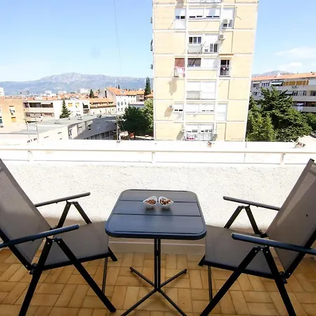 Dado Apartmán