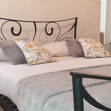 Apartment Dado