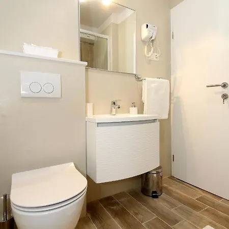 Apartment Dado