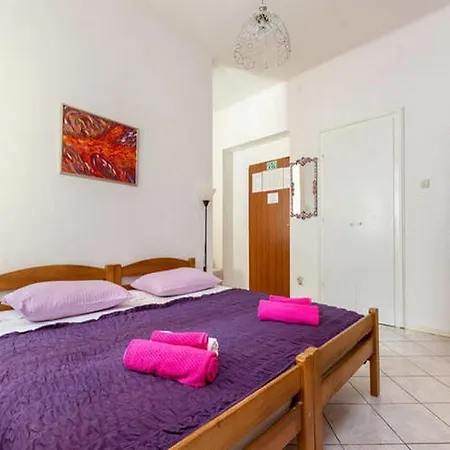 Dado Apartment