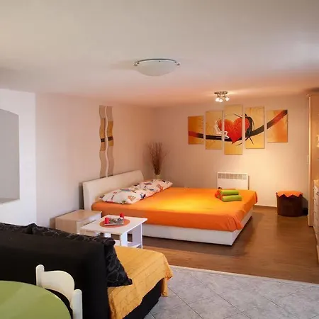 Dado Apartment *