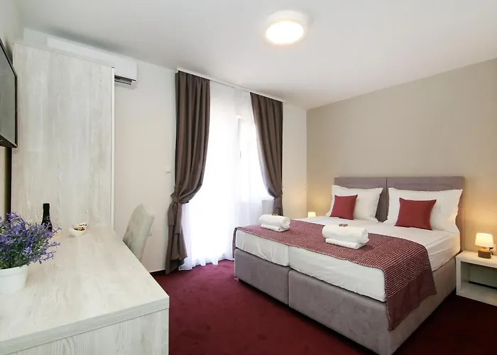Apartment Dado