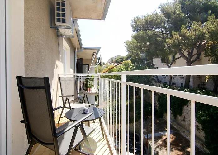 Dado Apartment