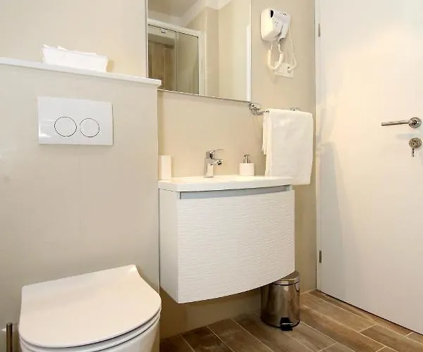 Apartment Dado