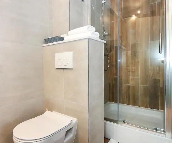 Dado Apartment